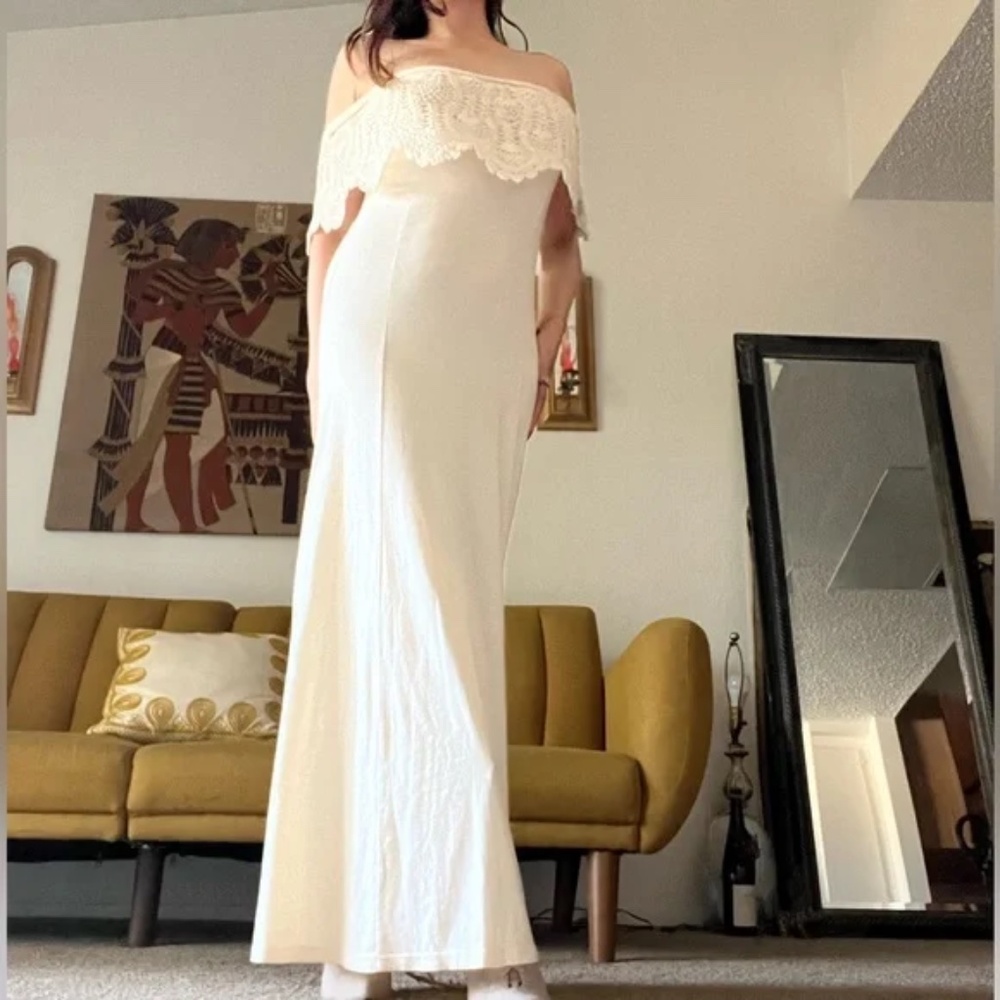Vintage 70’s Newport News Beige Maxi Crochet Detail Dress